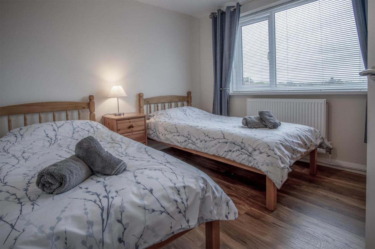 Seawinds - 2 Bedroom Bungalow - Pentlepoir Kilgetty ภายนอก รูปภาพ