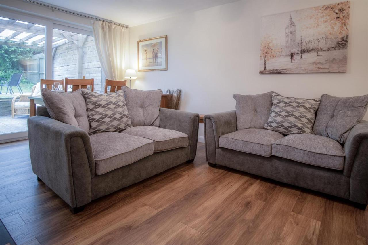 Seawinds - 2 Bedroom Bungalow - Pentlepoir Kilgetty ภายนอก รูปภาพ