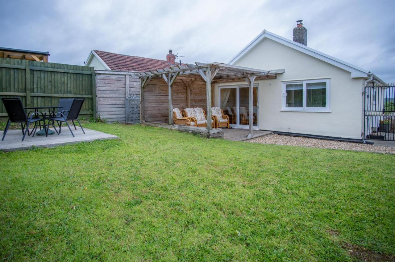 Seawinds - 2 Bedroom Bungalow - Pentlepoir Kilgetty ภายนอก รูปภาพ