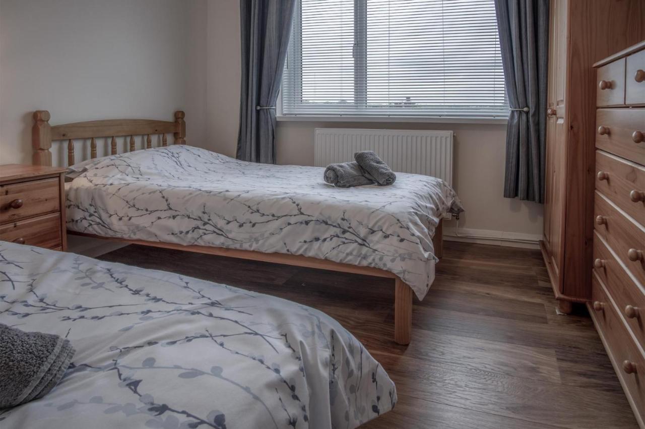 Seawinds - 2 Bedroom Bungalow - Pentlepoir Kilgetty ภายนอก รูปภาพ